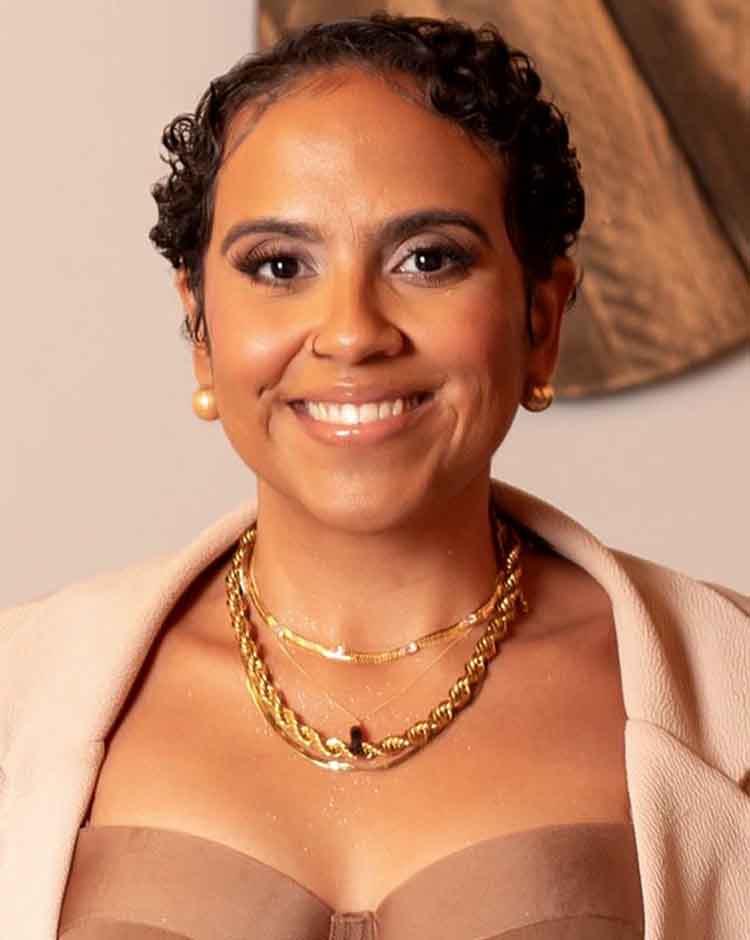 Pamela Caceres headshot